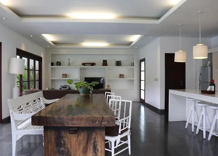 Nunia Boutique Seminyak (Bali)